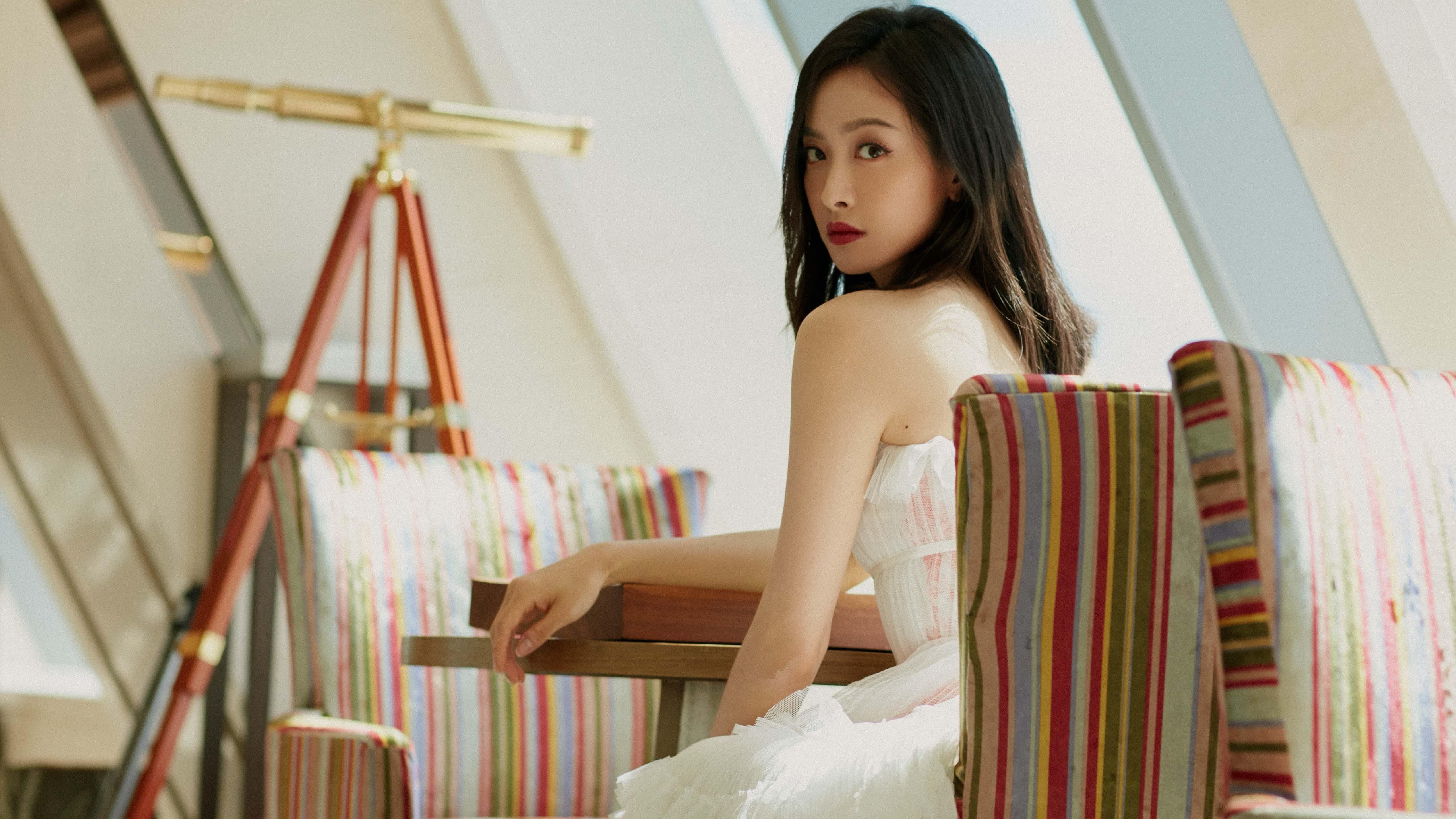 开云体育官网下载安装-场上战术：不同球队的打法对抗分析，球队战术怎么设置